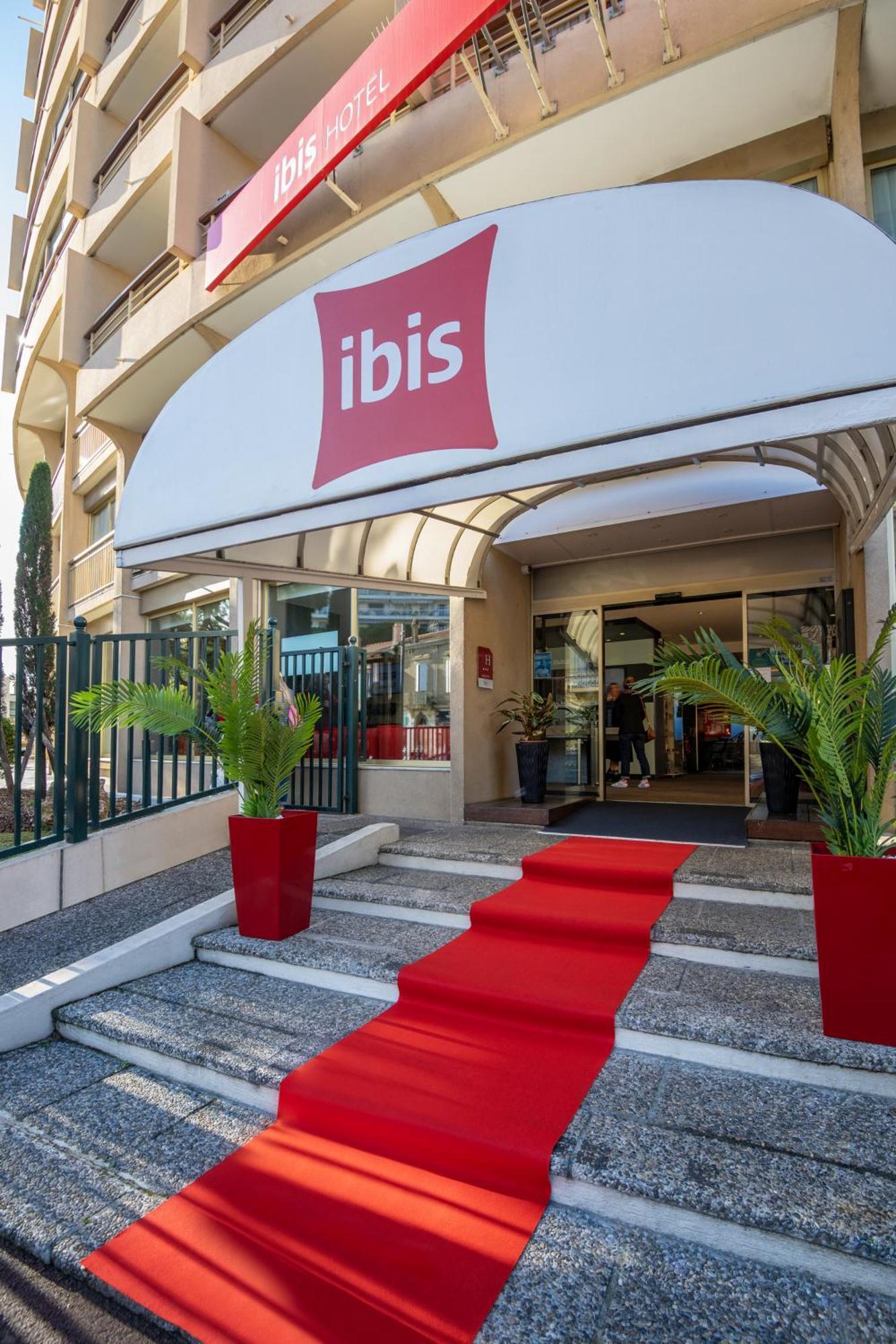 Ibis Cannes Plage La Bocca Esterno foto